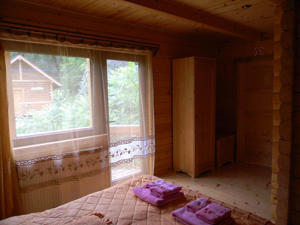 Guсulka Ksenia Villa Kosiv Rum bild