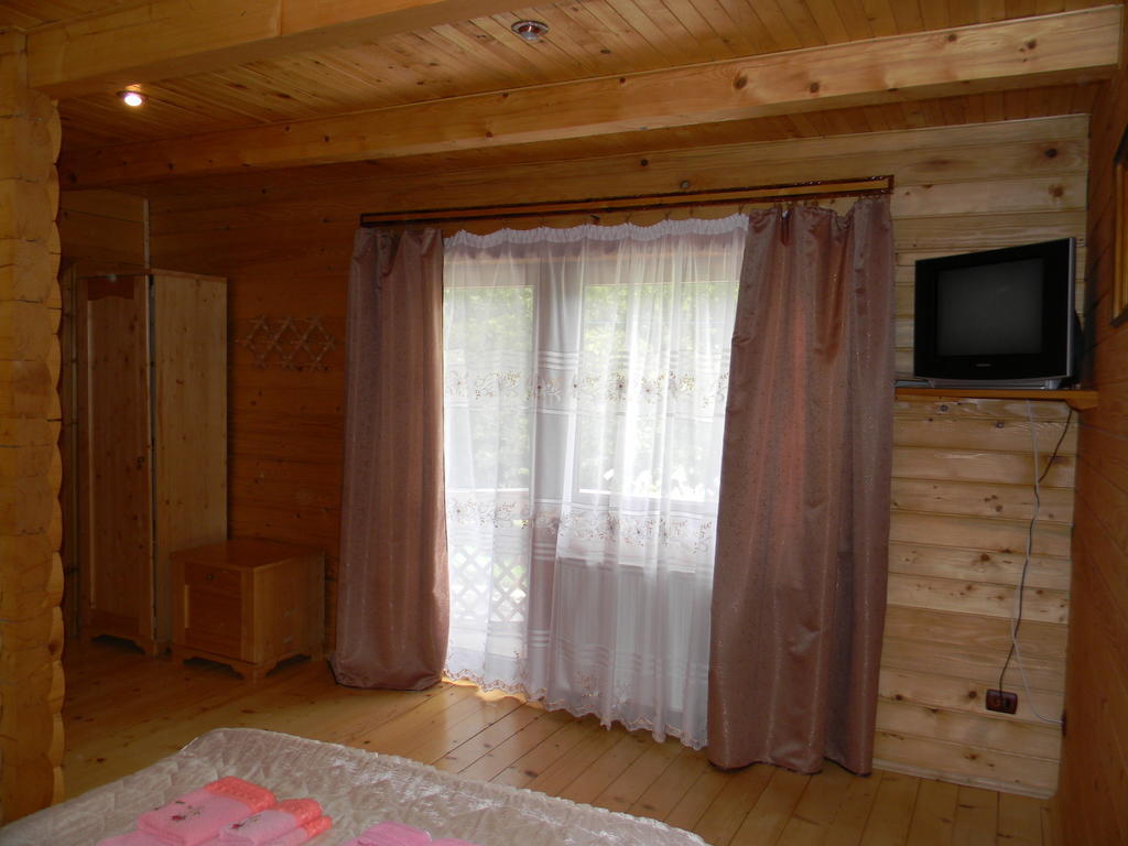 Guсulka Ksenia Villa Kosiv Rum bild